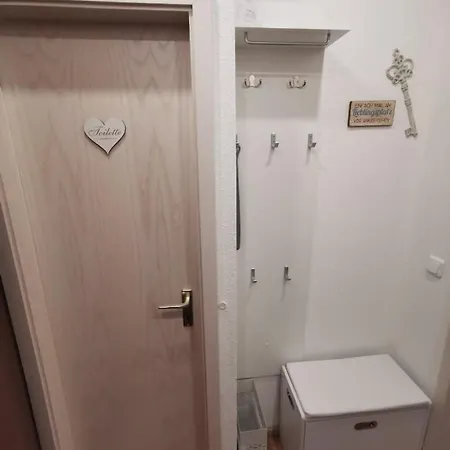Ferienwohnung Am Berg Apartment *